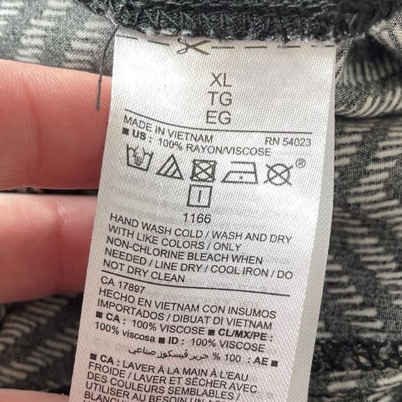 Old Navy Black Soft Pants Boho Print Ankle Cropped Lounge Bottoms Womens Size XL - Picture 8 of 11